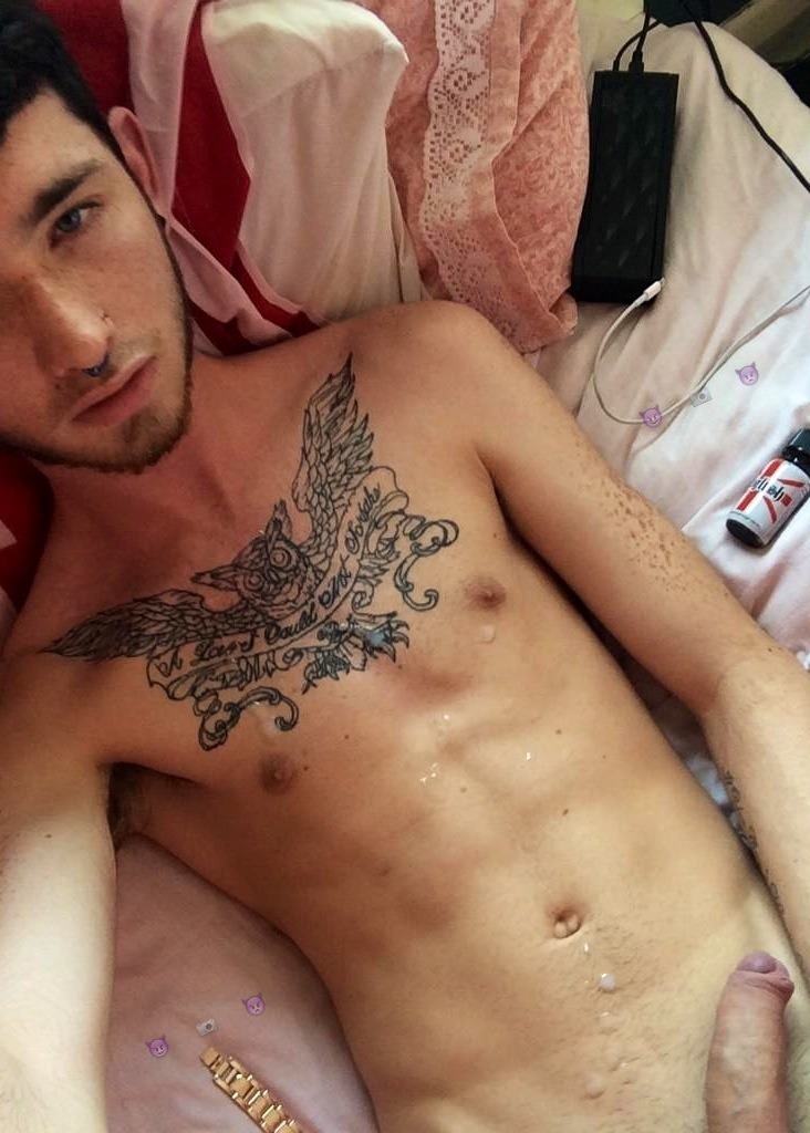 Horny Gay Dude Private Cum Pics for Free!